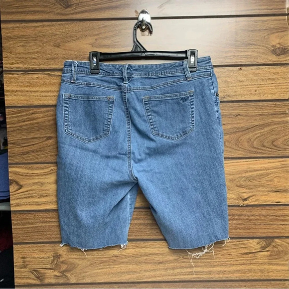 Westport size 12 cutoff jean shorts some stretch classic fit - Picture 3 of 6